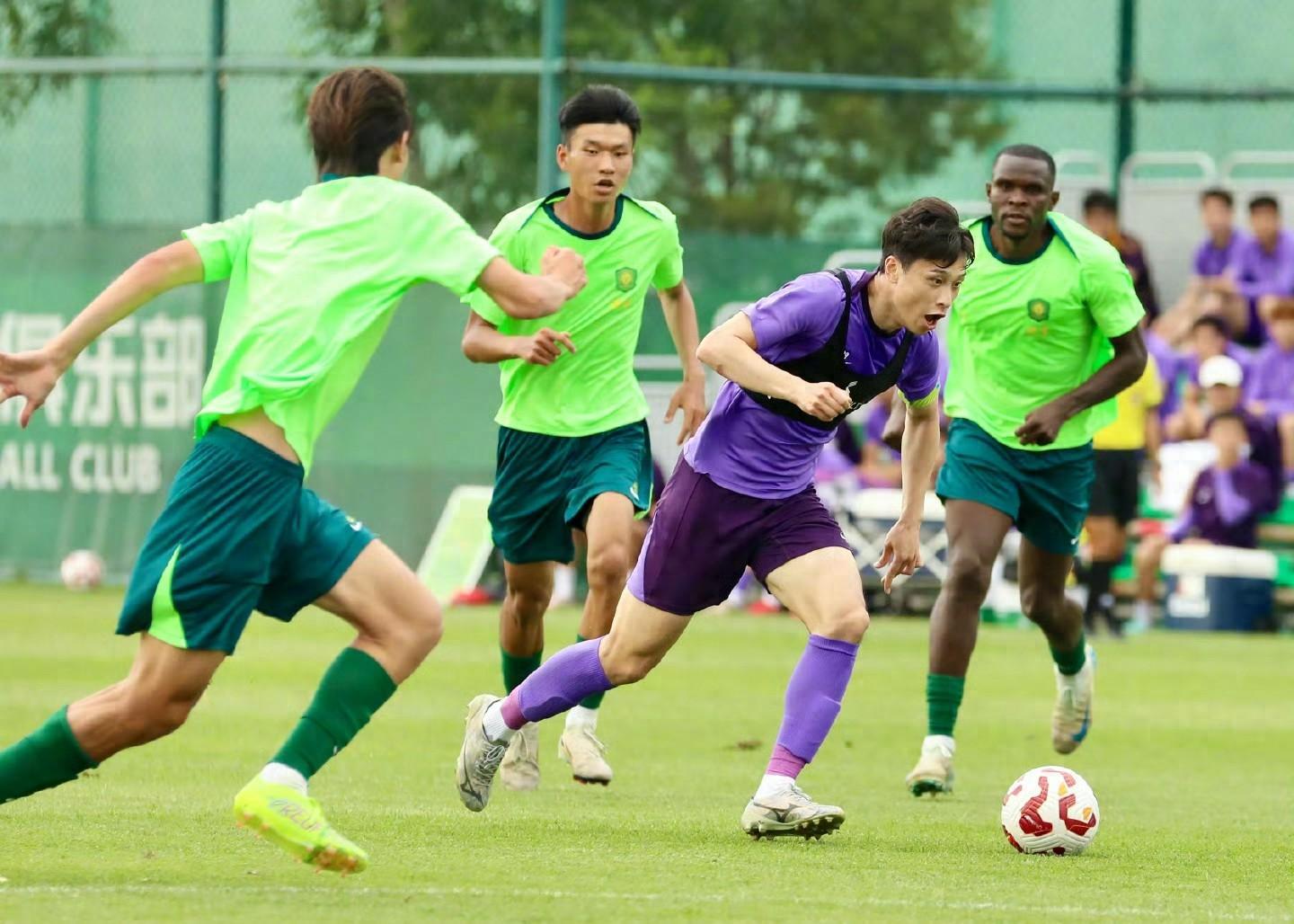 电竞直播-中超赛场战火连天，顶级强队纷纷交锋